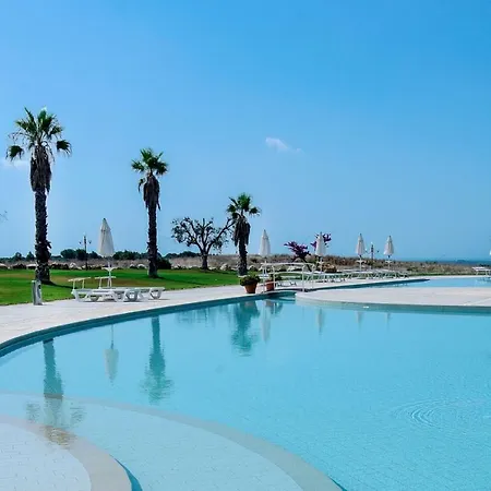 & Relax Masseria Celidonia Farm stay *