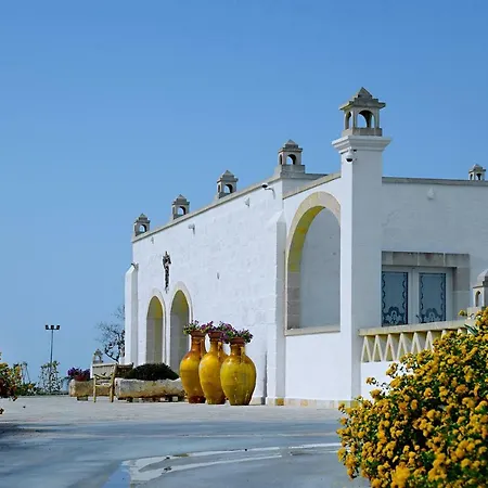 & Relax Masseria Celidonia Farm stay Lizzano (Apulia)
